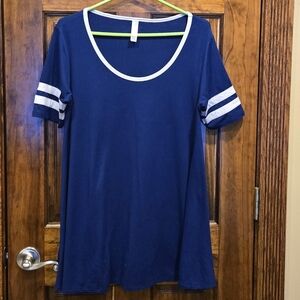 Lularoe Blue With White Stripes Perfect T EUC XS